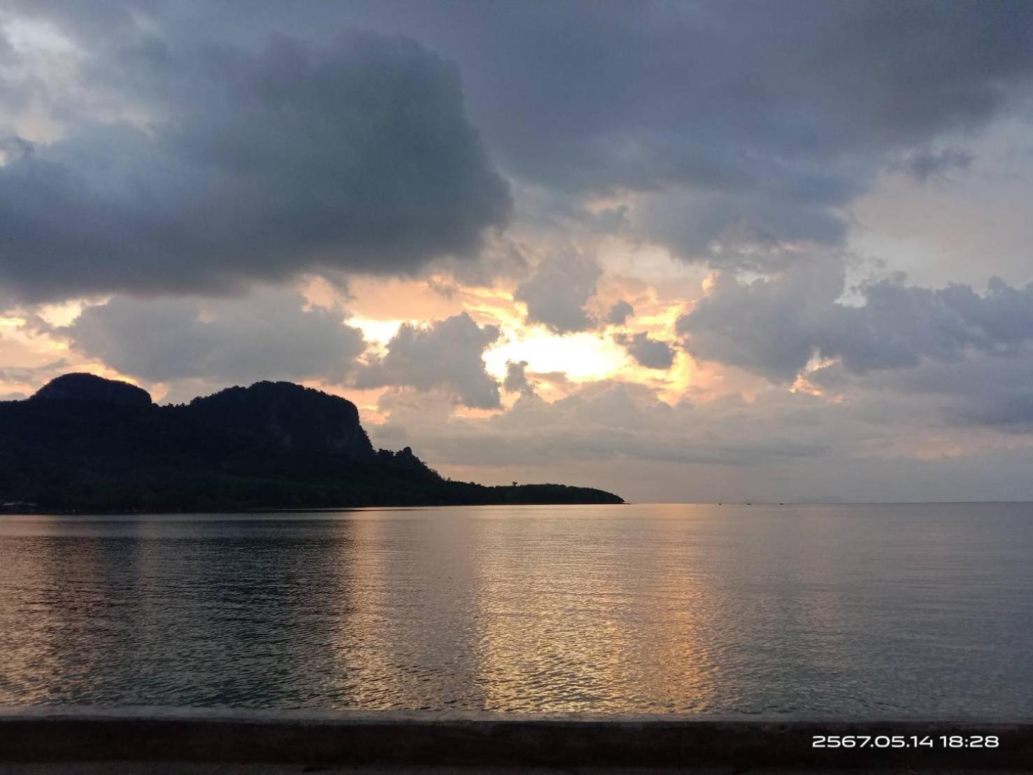 Song Lay Resort, Koh Mook, Trang Thailand Exterior photo